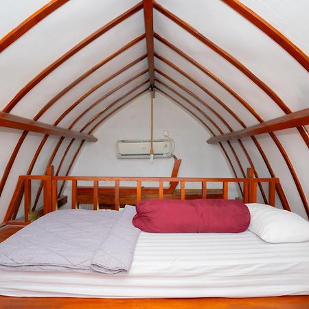 Reddoorz Syariah Near Lombok Epicentrum Mall Mataram Eksteriør billede