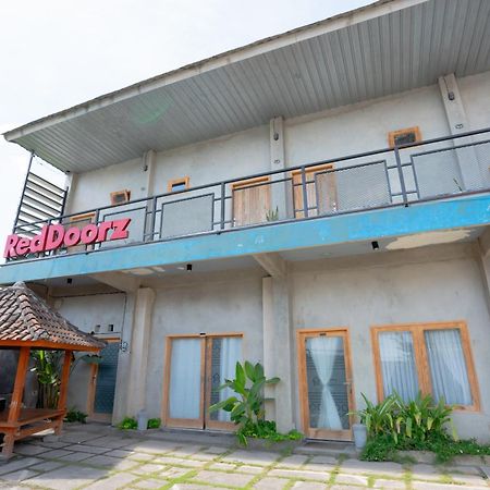 Reddoorz Syariah Near Lombok Epicentrum Mall Mataram Eksteriør billede