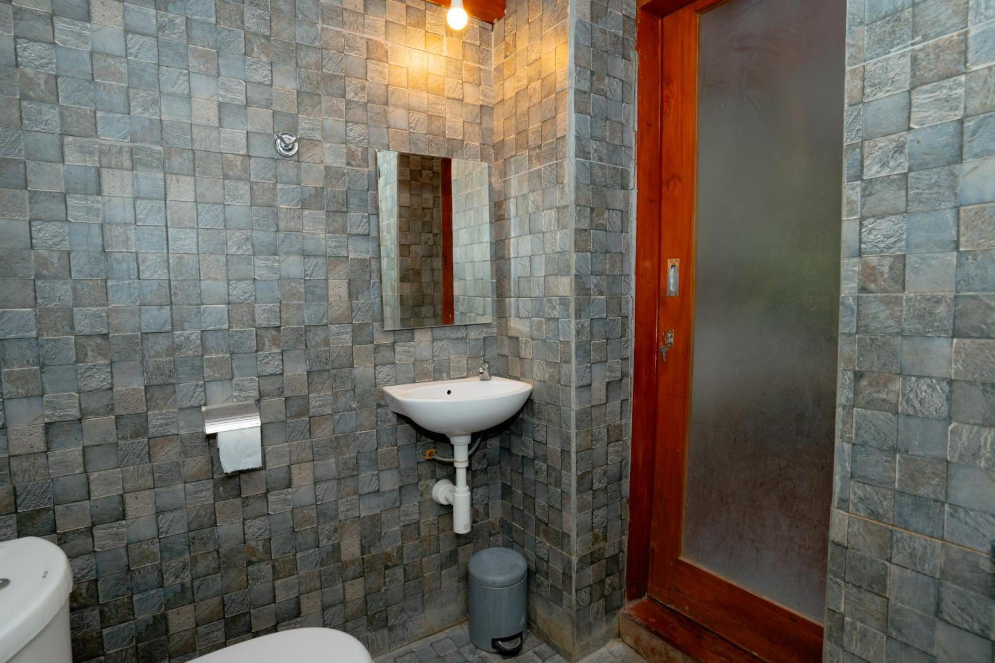 Reddoorz Syariah Near Lombok Epicentrum Mall Mataram Eksteriør billede
