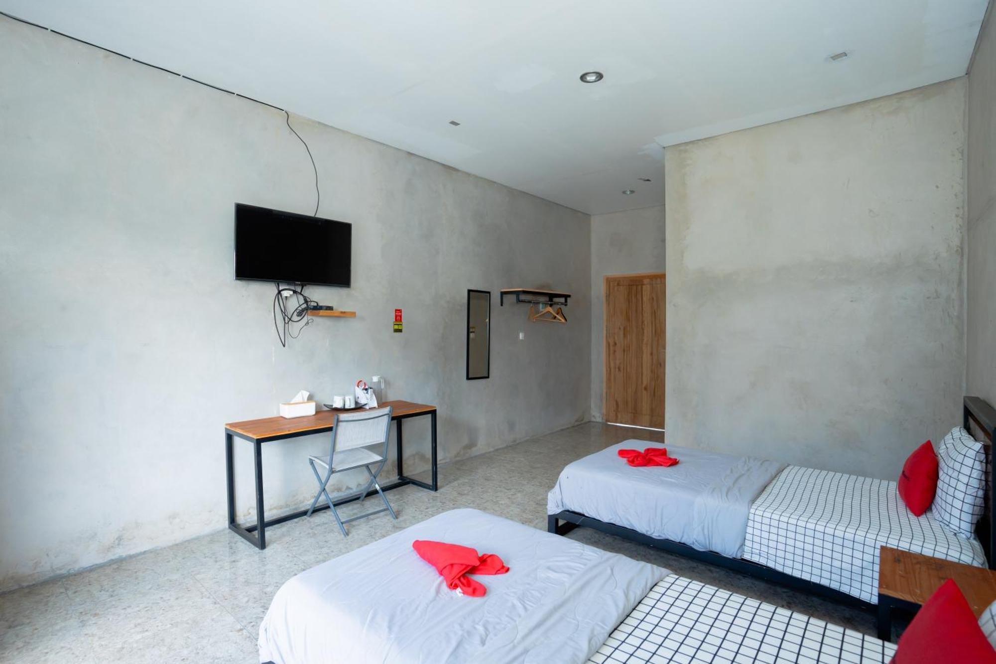 Reddoorz Syariah Near Lombok Epicentrum Mall Mataram Eksteriør billede