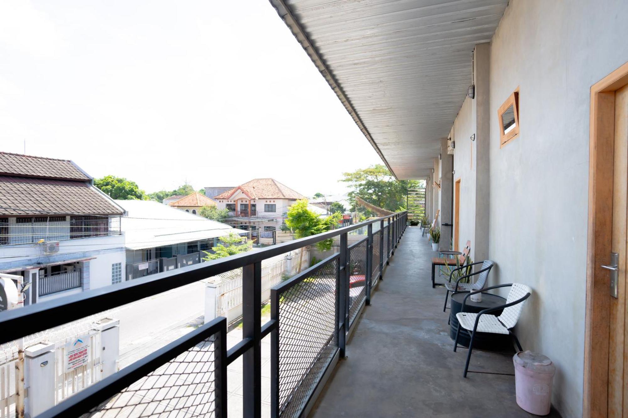 Reddoorz Syariah Near Lombok Epicentrum Mall Mataram Eksteriør billede