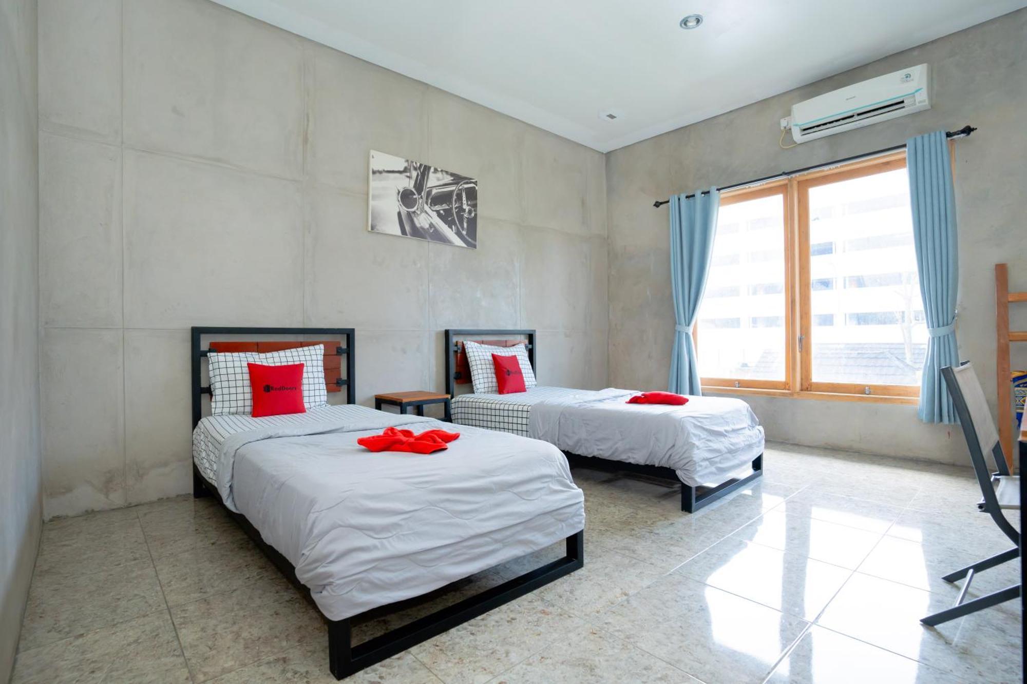 Reddoorz Syariah Near Lombok Epicentrum Mall Mataram Eksteriør billede